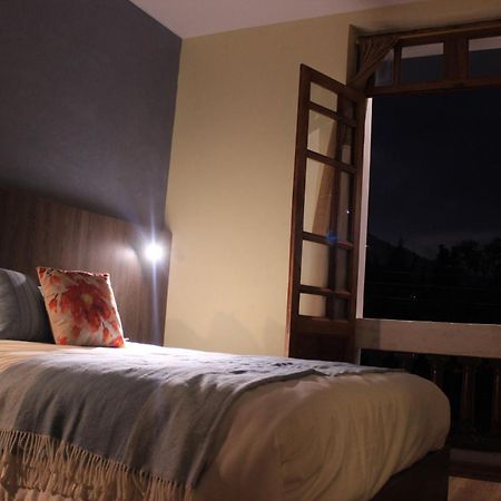 Hotel Inti Кито Экстерьер фото