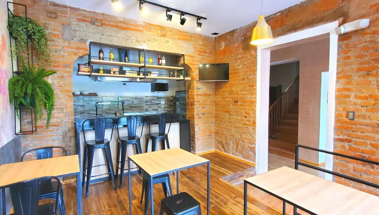 Hotel Inti Кито Экстерьер фото