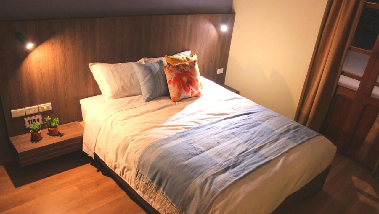 Hotel Inti Кито Экстерьер фото