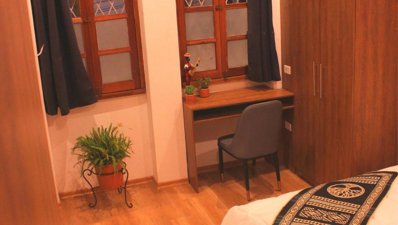 Hotel Inti Кито Экстерьер фото