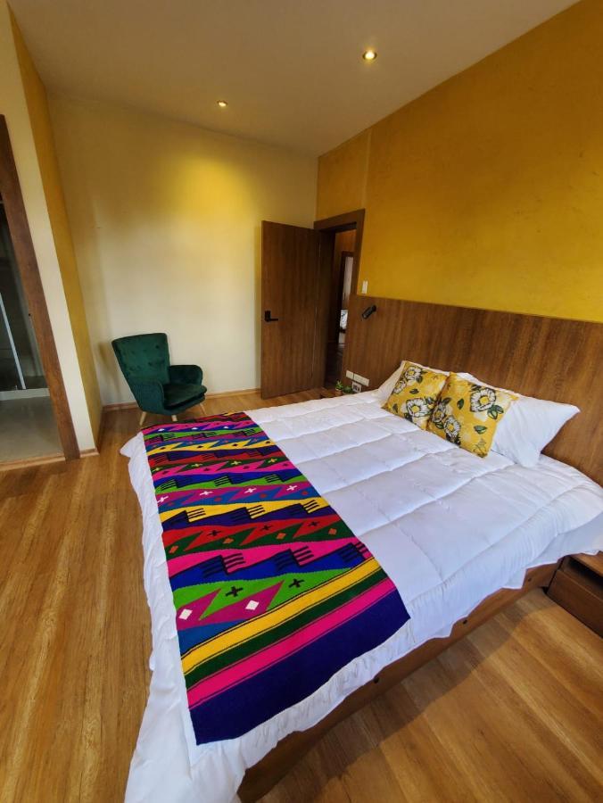 Hotel Inti Кито Экстерьер фото