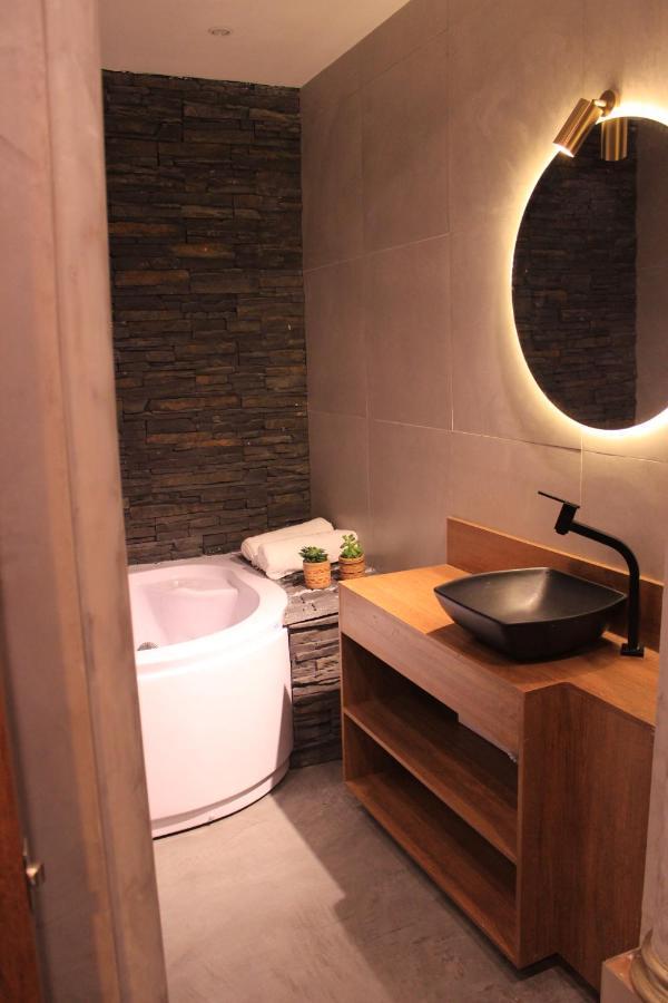 Hotel Inti Кито Экстерьер фото
